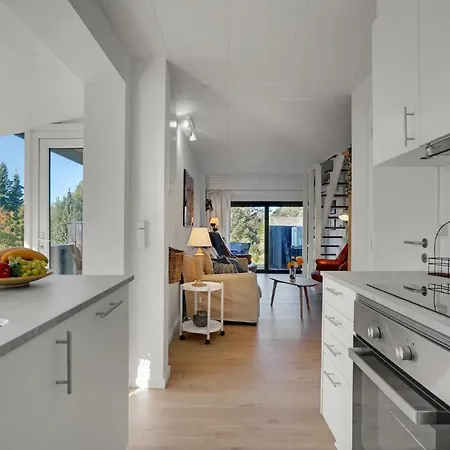 2 Bedroom Gorgeous In *