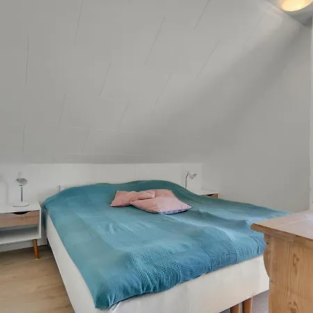 2 Bedroom Gorgeous In 아파트 *