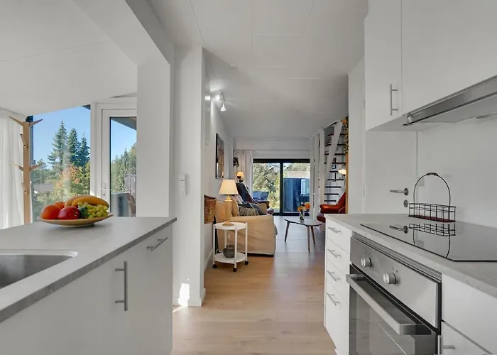 2 Bedroom Gorgeous In *