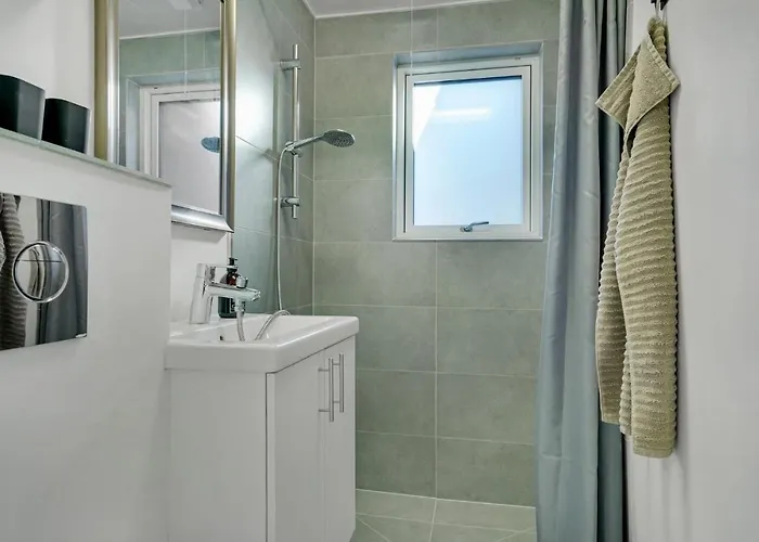 2 Bedroom Gorgeous In 公寓